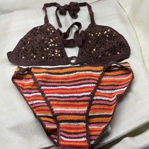 BCBGmaxAzria 2-pc crochet silk/cotton swimsuit bikini… top – Sz M, bottom – Sz L